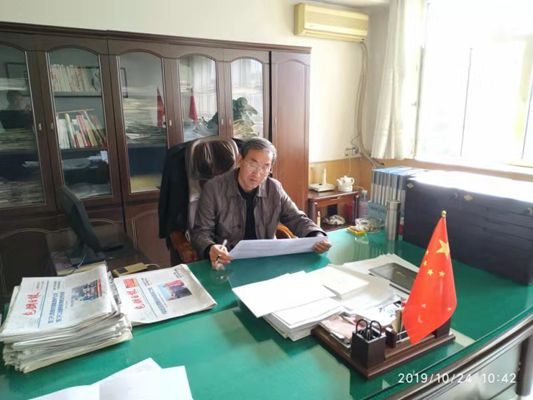 公司機(jī)關(guān)黨支部積極開展“不忘初心、牢記使命”主題教育答題活動.png